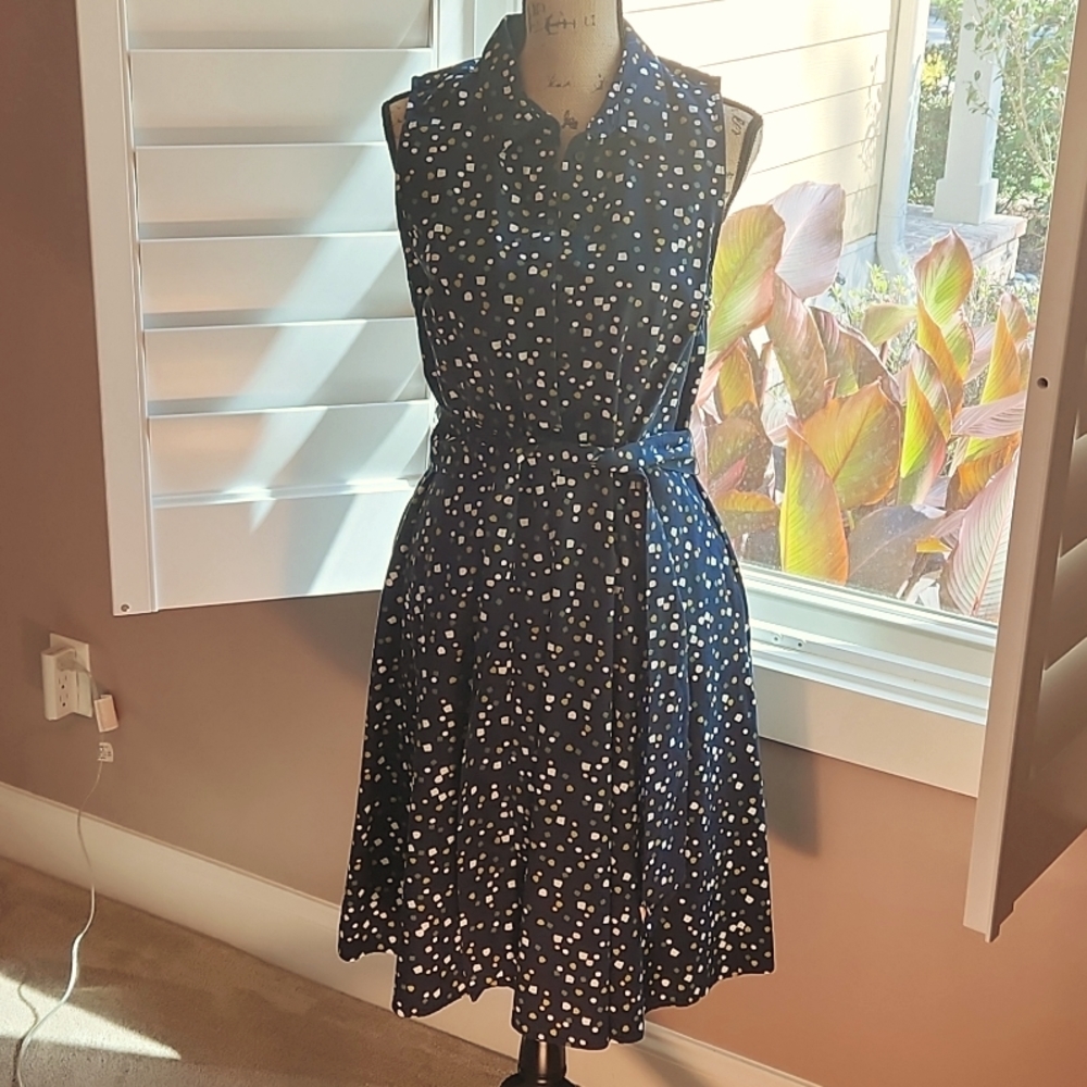 Abstract Dot Print Collared Dress with Pockets